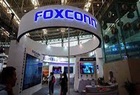 150 Foxconn India Employees Hospitalised After Food Poisoning ...