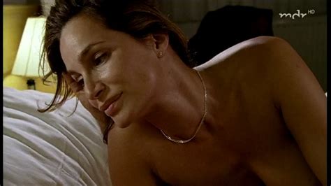 Naked Alexandra Kamp In Tier Rztin Dr Mertens