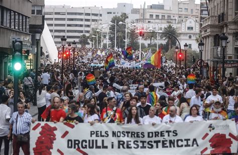 Un Orgullo más reivindicativo que nunca clama en València contra la