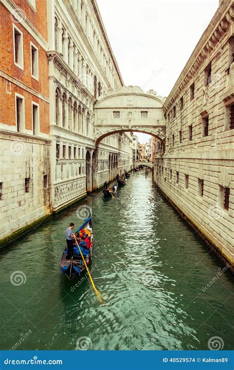 Ponte Dos Suspiros Em Veneza Imagem De Stock Editorial Imagem De