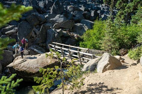 Complete Guide to Hiking Colchuck Lake Trail in Washington