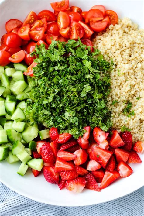 Strawberry Quinoa Salad With Feta Walder Wellness Dietitian Rd