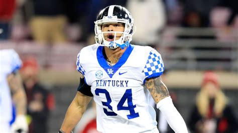 Kentucky linebacker Jordan Jones ineligible for Citrus Bowl - ESPN