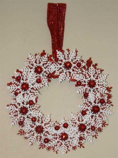 455 best Snowflake Crafts images on Pinterest | Christmas crafts ...