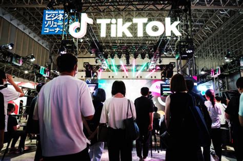 TikTok launches BeReal lookalike feature called 'TikTok Now'