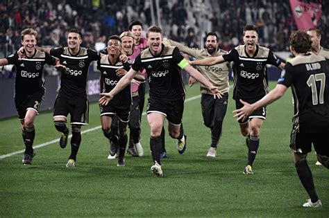 Ajax Amsterdam les recettes d un succès à 85 millions d euros