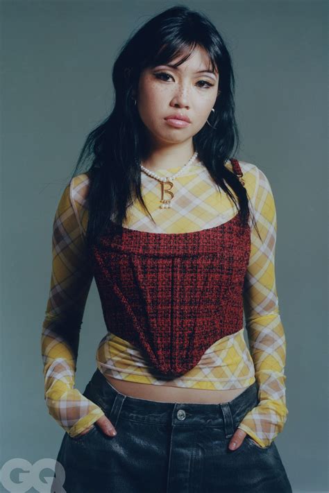 beabadoobee nationality 2