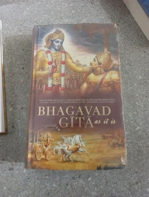 Maharishi Veda Vyasa Hindi Bhagavad Gita Book At Rs 250piece In Patna