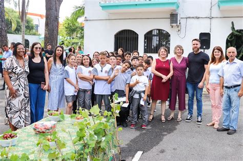 Ferraz Inaugura Pomar Escola De Uvas E Macieiras