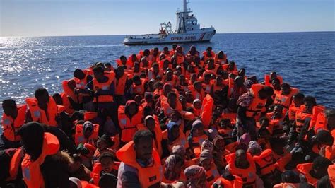 El sonido del mar que los políticos no oyen: el de los refugiados