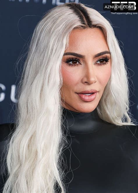 Kim Kardashian Sexy Seen Flaunting Her Hot Curves Wearing A Leather Dress At The Annual LACMA