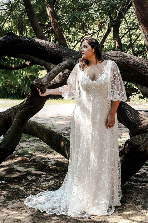 The Curvy Babe Bridal Collection Lets You Show Off Your Curves Plus