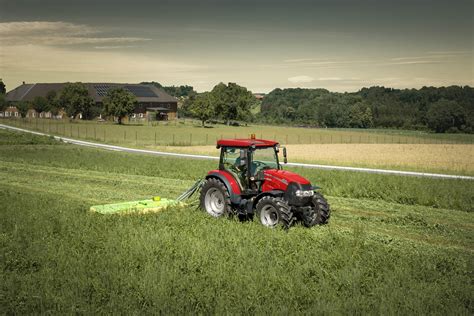 CASE IH LANZA DOS NUEVOS MODELOS FARMALL A TractorPasión