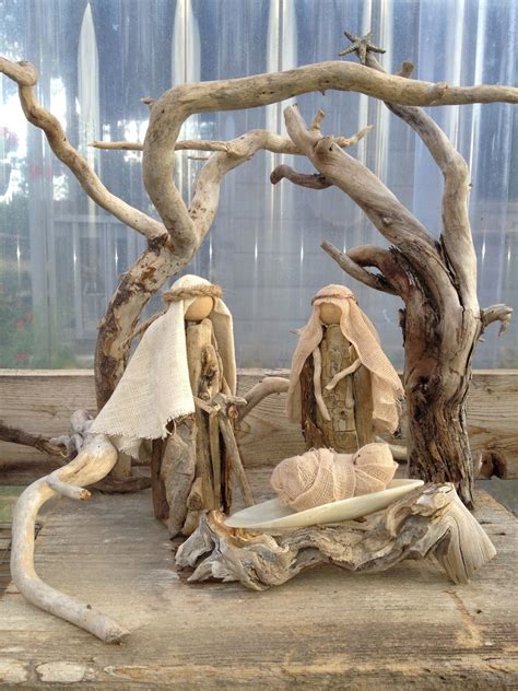 Driftwood Nativity 3 By Claire Presepe Di Natale Natale Rustico Idee