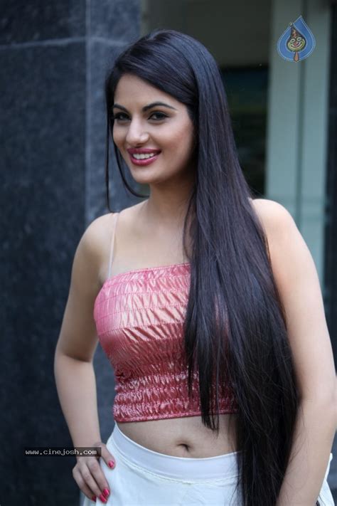 Jinal Pandya Hot Gallery Photo Of