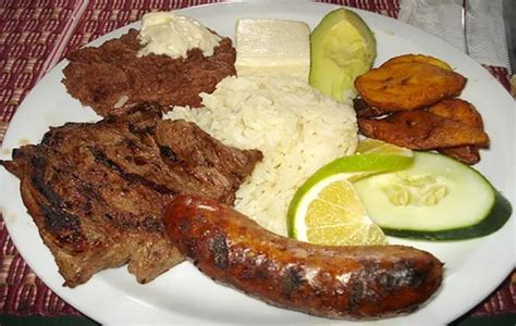 Plato típico hondureño - Recetas de Honduras