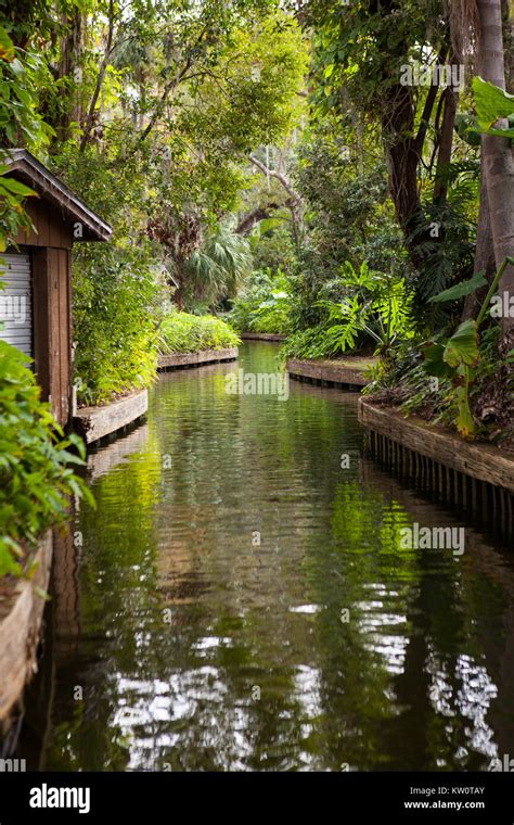 Winter Park Scenic Boat Tour, Winter Park, Florida Stock Photo - Alamy