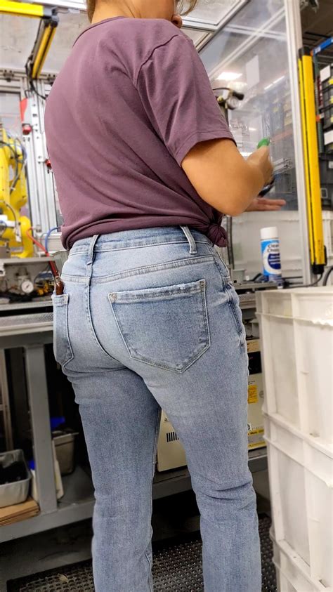Blonde Latina Milf Tight Ass In Jeans Tight Jeans Forum
