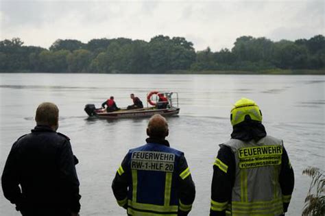 Voller Einsatz Im Nass Rettungs Bung F R Den Ernstfall Stadtwerke