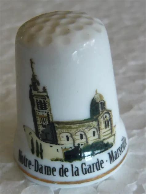 D Coudre De Collection En Porcelaine D Cor De Notre Dame De La