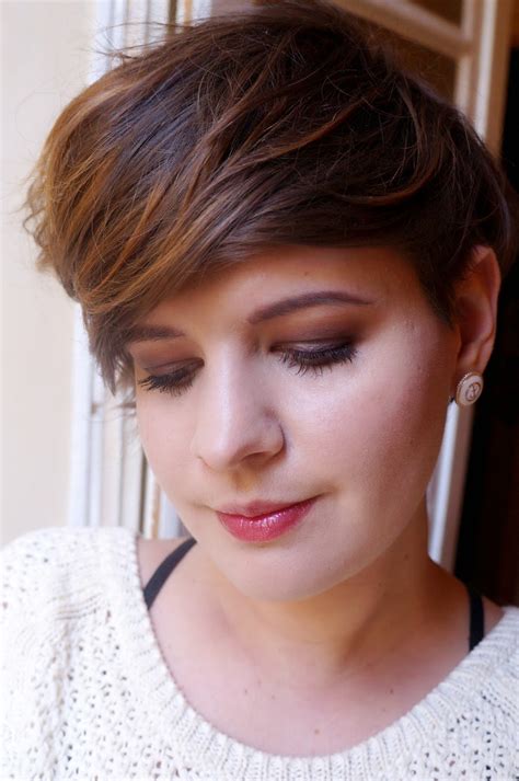 Trucs De Meuf Tuto Un Ptit Smoky Avec La Naked Meuf