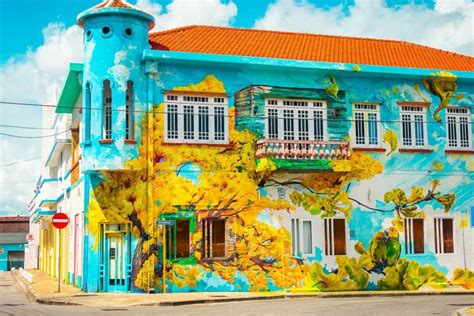 5 Places to Find Beautiful Local Art on Curaçao – Curacao Activities