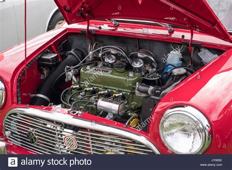 Austin mini engine hi-res stock photography and images - Alamy