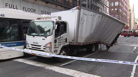 Mta Bus Box Truck Collide On Upper East Side Fox 5 New York