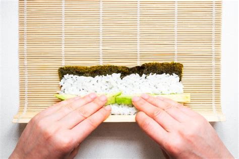 Easy Avocado Sushi Rolls Non Guilty Pleasures