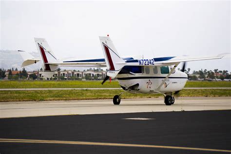 Hybrid plane makes inaugural flight in California with plans to test ...