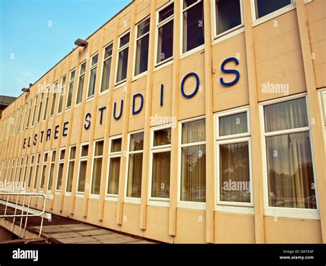 Elstree studios historic hi-res stock photography and images - Alamy