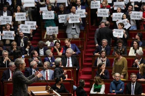 RÉcit Réforme Des Retraites Hésitations 49 3 Huées Journée De