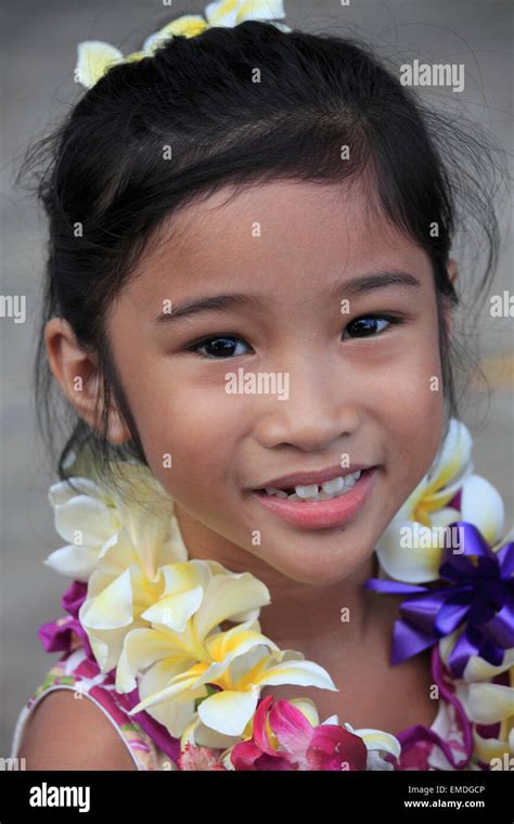 Hawaii Girl Hi Res Stock Photography And Images Alamy