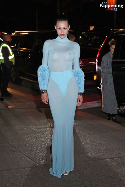 Amelia Gray Hamlin Flashes Her Nude Tits At The 2023 CFDA Fashion