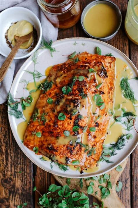 Kruidig Gebakken Zalmfilet Met Honing Mosterdsaus Beaufood