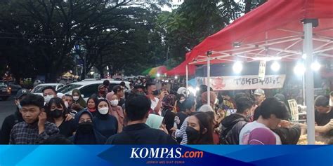 Pasar Takjil Di Kota Malang Ramai Diserbu Pengunjung Kompas