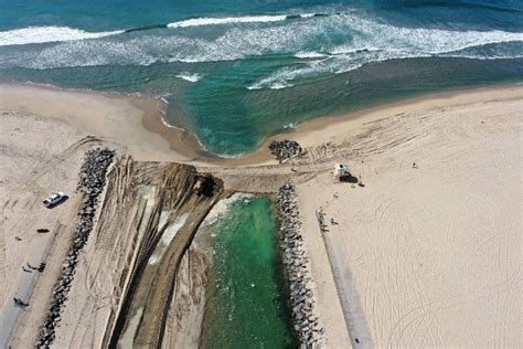 California Rushes To Contain Oil Spill As Wildlife Beaches Hit World