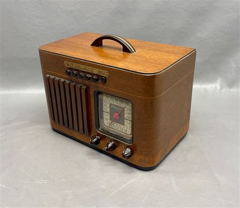 1940 Philco Radio Model 40 125 Mid Century Radio Free Shipping