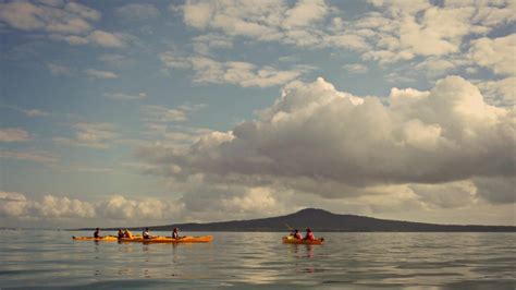 19 02a Auckland Sea Kayaks