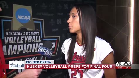 6 News Speaks 1 On 1 With Nebraska Volleyballs Harper Murray Youtube