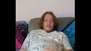 IL SE BRANLE DANS L APPARTEMENT DE QUELQU UN D AUTRE XVIDEOS