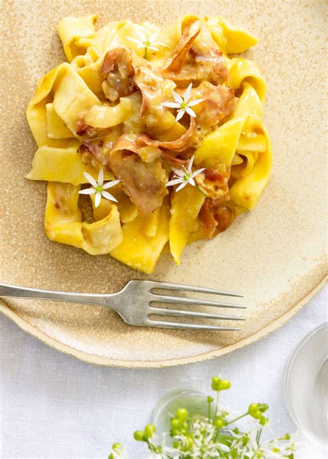 Fettuccine Alla Papalina La Pasta Di Pio Xii Una Carbonara Rivisitata