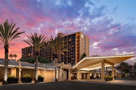 Sheraton Park Hotel at the Anaheim Resort — LODGING