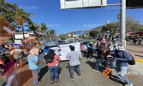 Bloquean En La Zona Diamante De Acapulco Por La Detención De Un Maestro