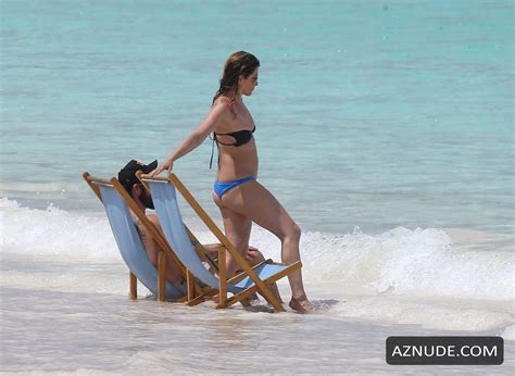 Jennifer Aniston Wearing Bikini On The Beach In The Bahamas June 2016 AZNude