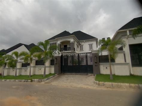 For Sale Fully Furnished 6 Bedroom Duplex With 2 Units Of 1 Bedroom