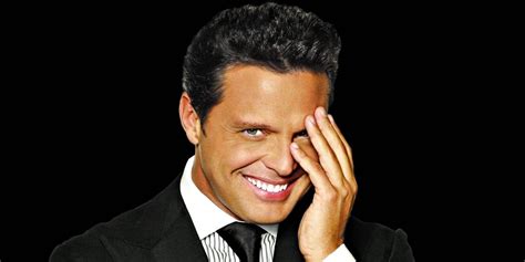 Padre De Luis Miguel Revela Que El Cantante Naci En Puerto Rico Por