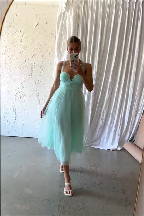 Swingin' It Midi Dress - Sage | Midi dress, Green midi dress, Midi