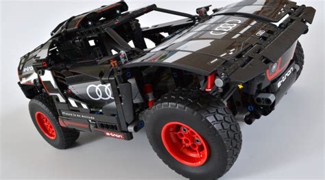 LEGO Technic 42160 Audi RS Q E Tron Electric Car Review