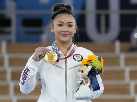 Suni Lee Arrives At Auburn For College Gymnastics Career